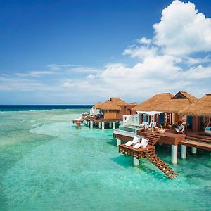 Sandals Royal Caribbean All Inclusive Resort & Private Island - Couples Only